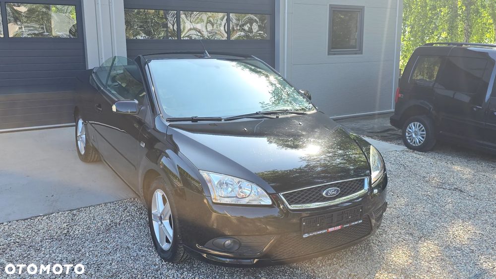 Ford Focus 1.6 16V Style - 12