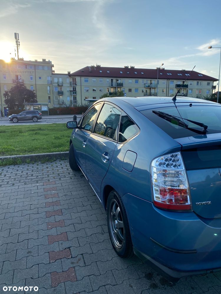 Toyota Prius 1.5 VVT-i Sol - 9