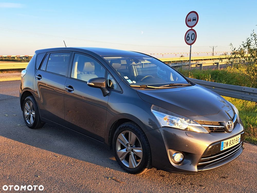 Toyota Verso 1.6 D-4D Prestige - 1