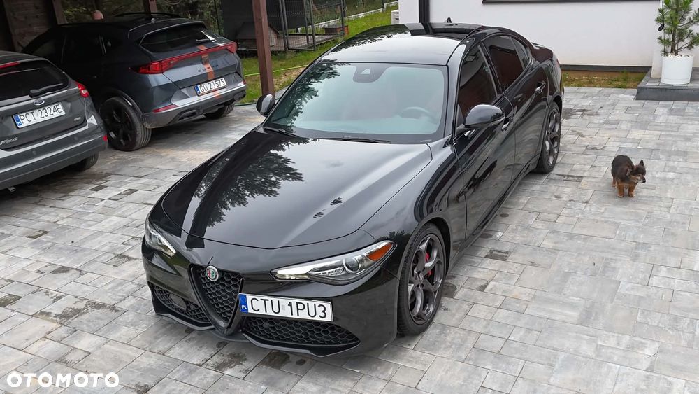 Alfa Romeo Giulia 2.0 Turbo 16V AT8 Veloce Ti - 9
