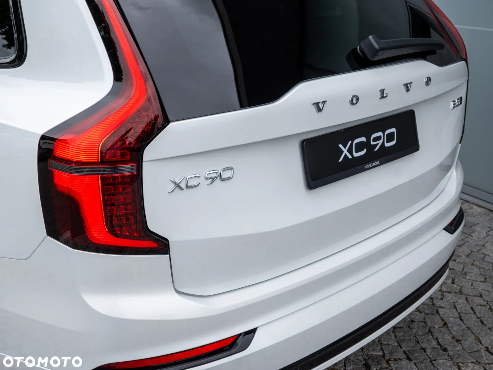 Volvo XC 90 B5 B AWD Ultra Dark 7os - 14