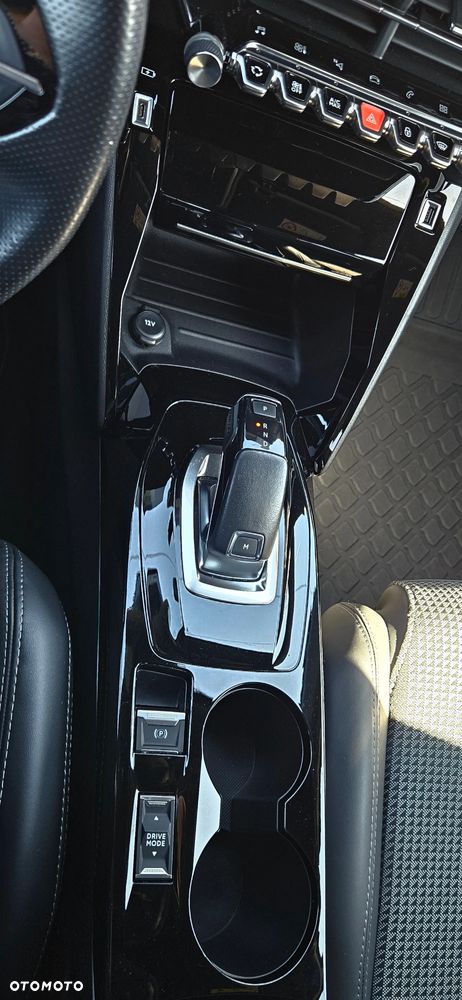 Peugeot 208 1.2 PureTech GT Line S&S EAT8 - 24