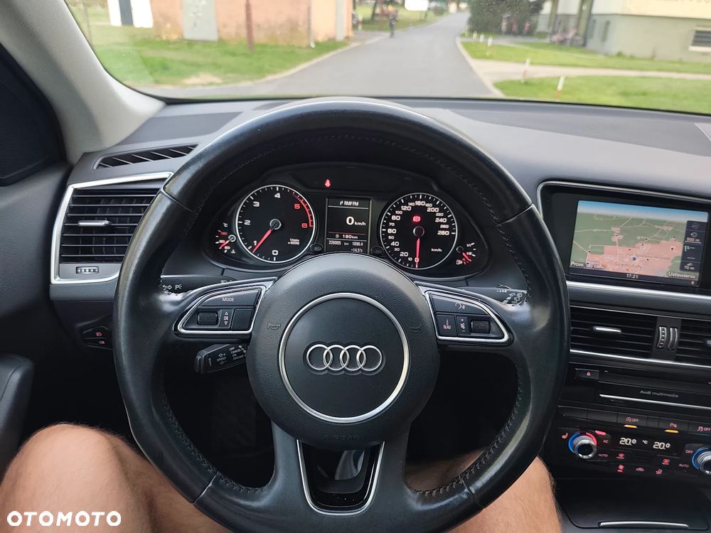 Audi Q5 2.0 TDI quattro - 32