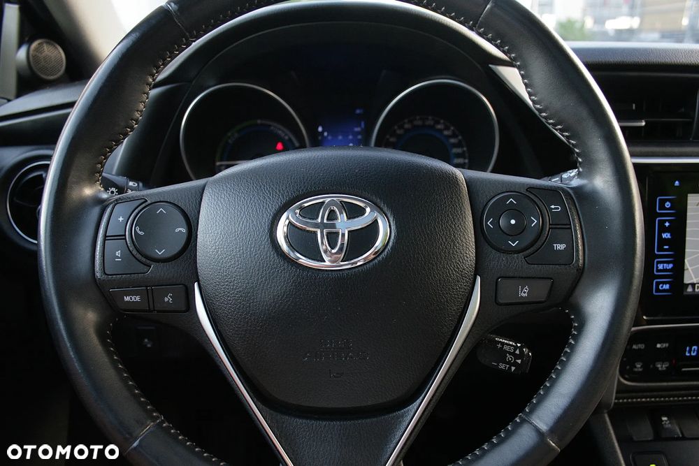 Toyota Auris - 18