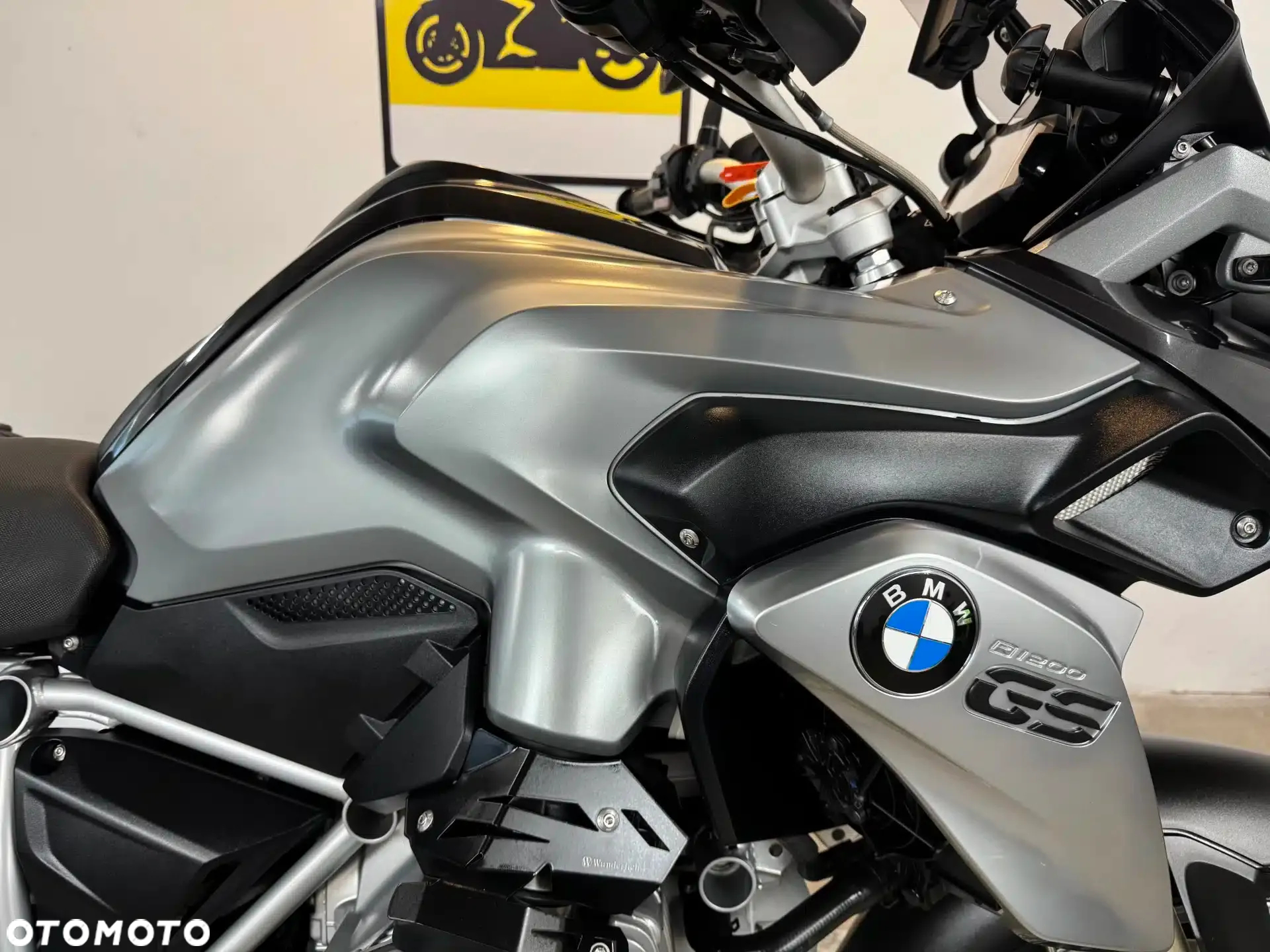 BMW R - 11