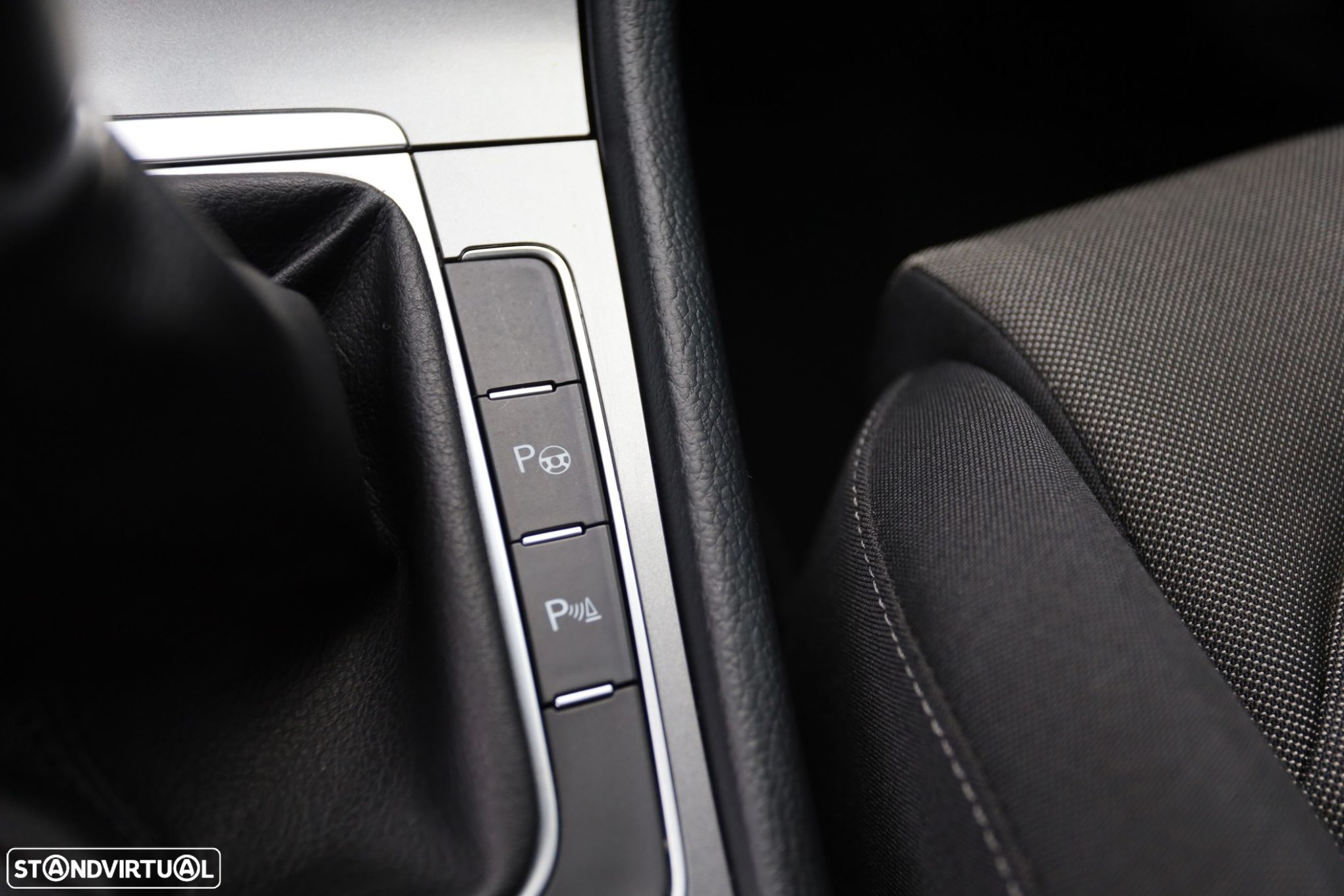 VW Golf 1.6 TDi Highline - 10