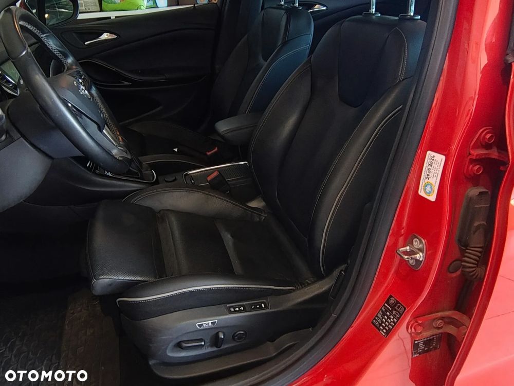 Opel Astra 1.4 T Elite - 22