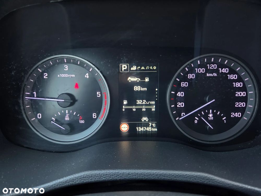 Hyundai Tucson blue 1.7 CRDi 2WD DCT Premium - 31