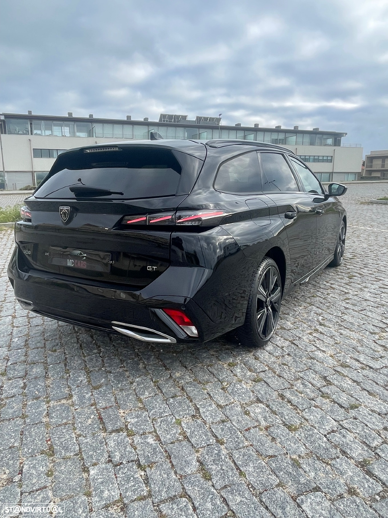 Peugeot 308 SW 1.5 BlueHDi GT EAT8 - 48