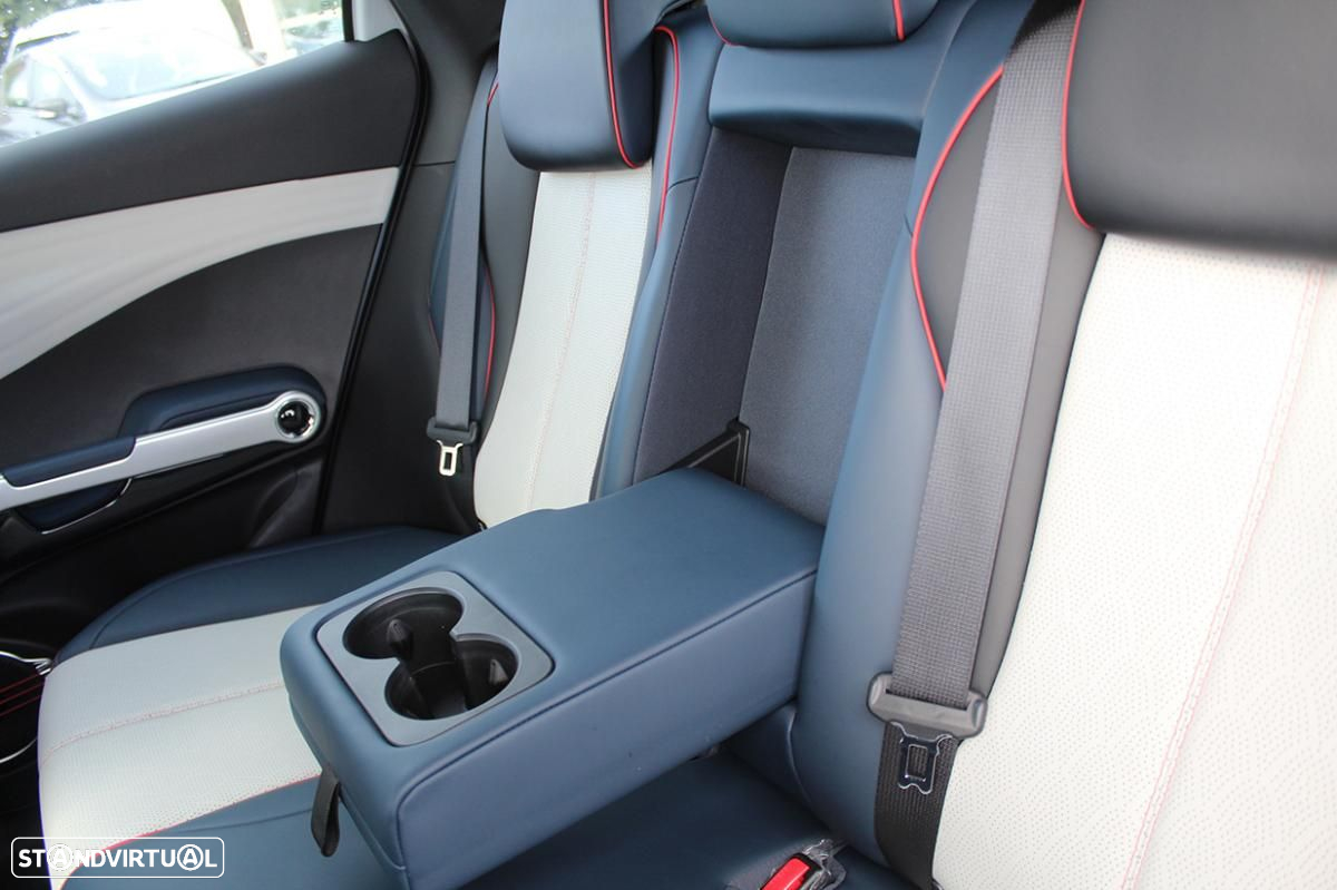 BYD Atto 3 Comfort - 35