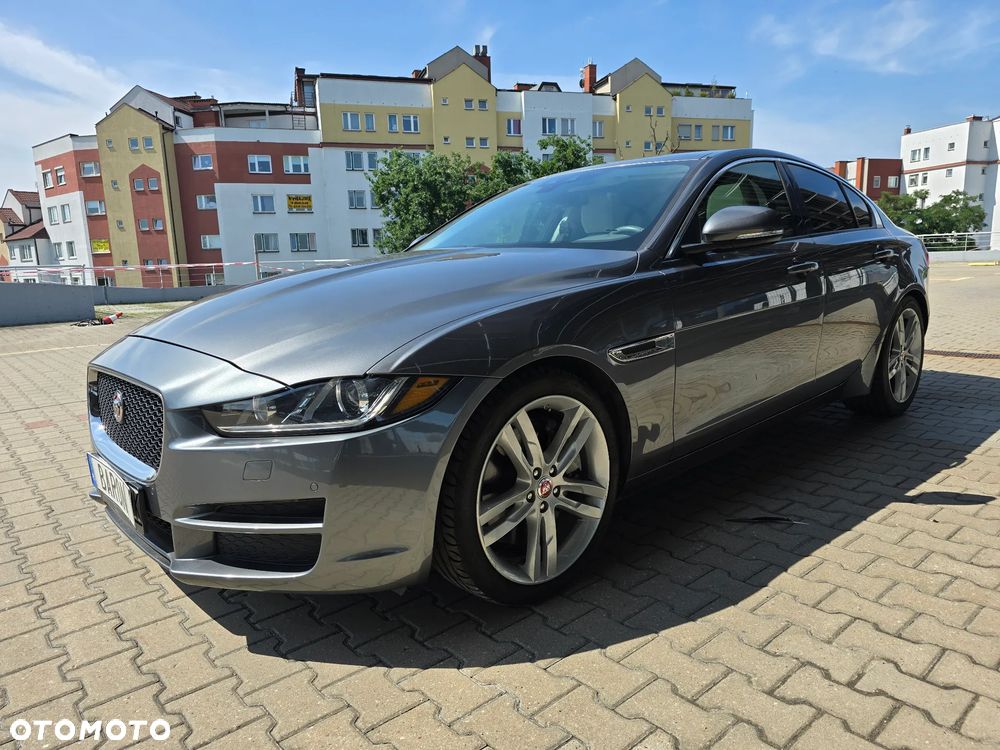 Jaguar XE S - 1