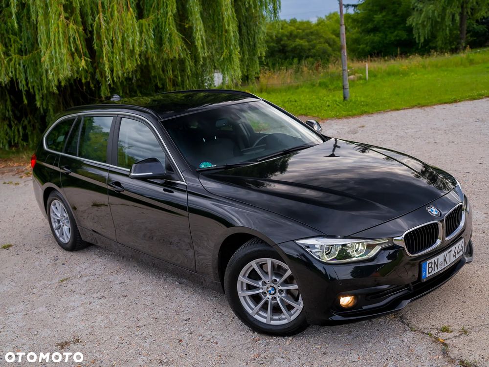 BMW Seria 3 318d Luxury Line - 17