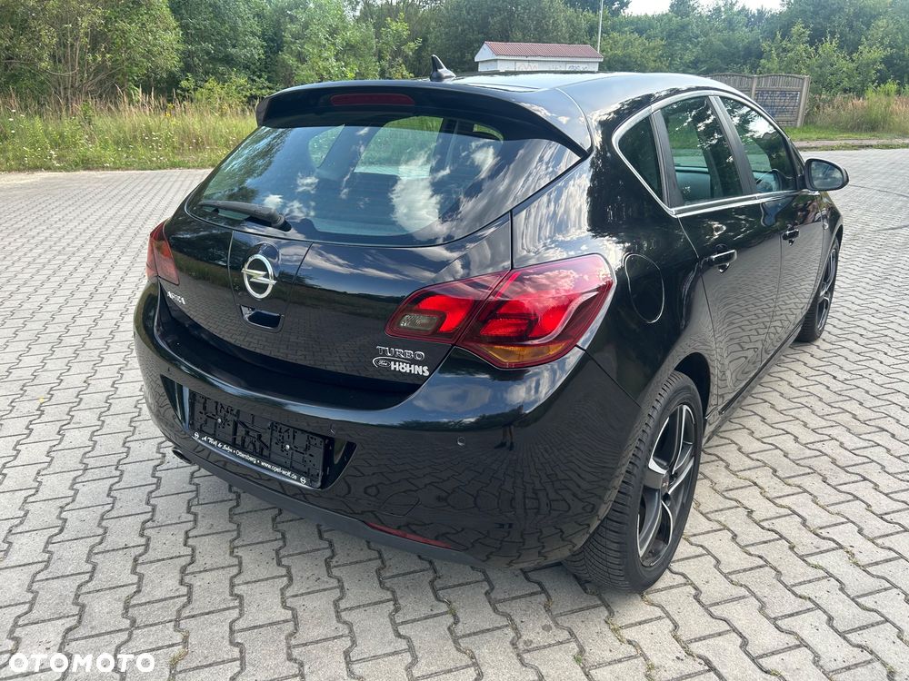Opel Astra 1.6 Turbo - 5
