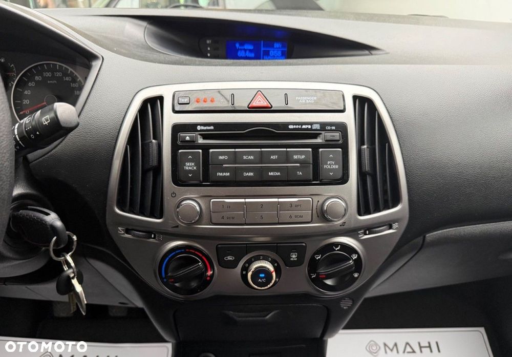 Hyundai i20 - 21