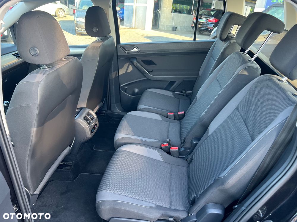 Volkswagen Touran 1.6 TDI BMT Comfortline - 16