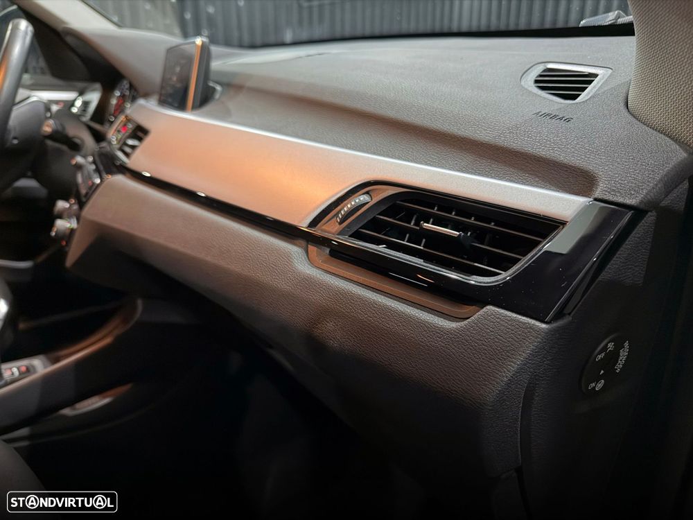 BMW X1 16 d sDrive Advantage Auto - 33