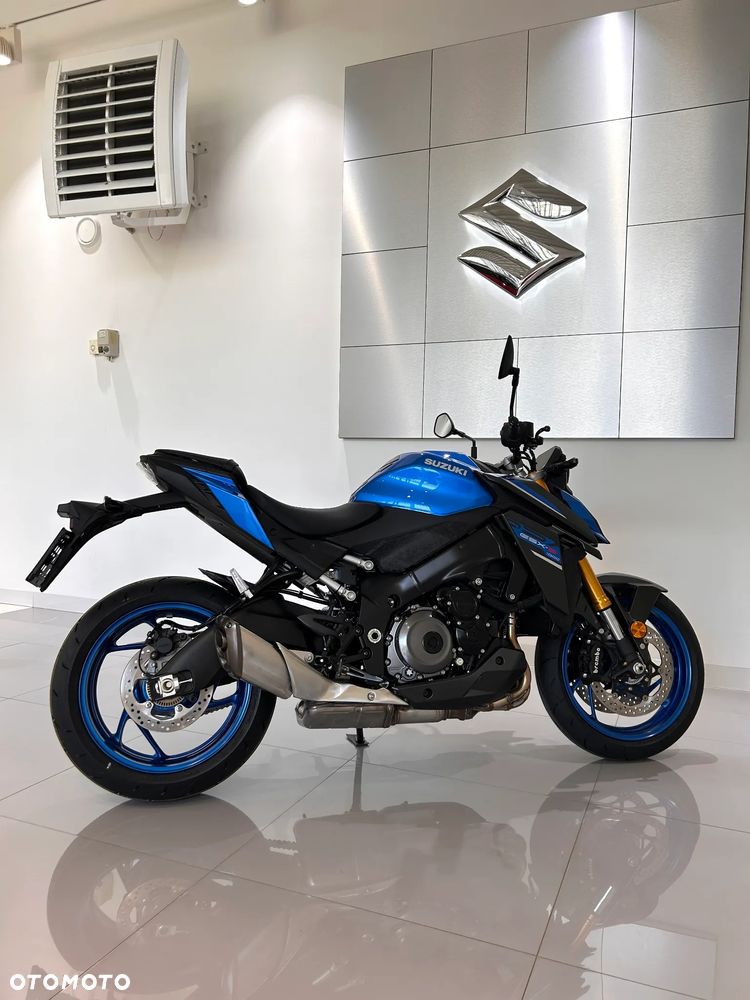 Suzuki GSX 1000 - 7