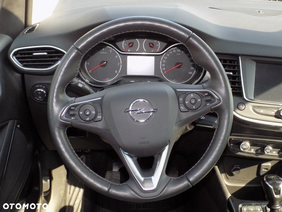 Opel Crossland - 11