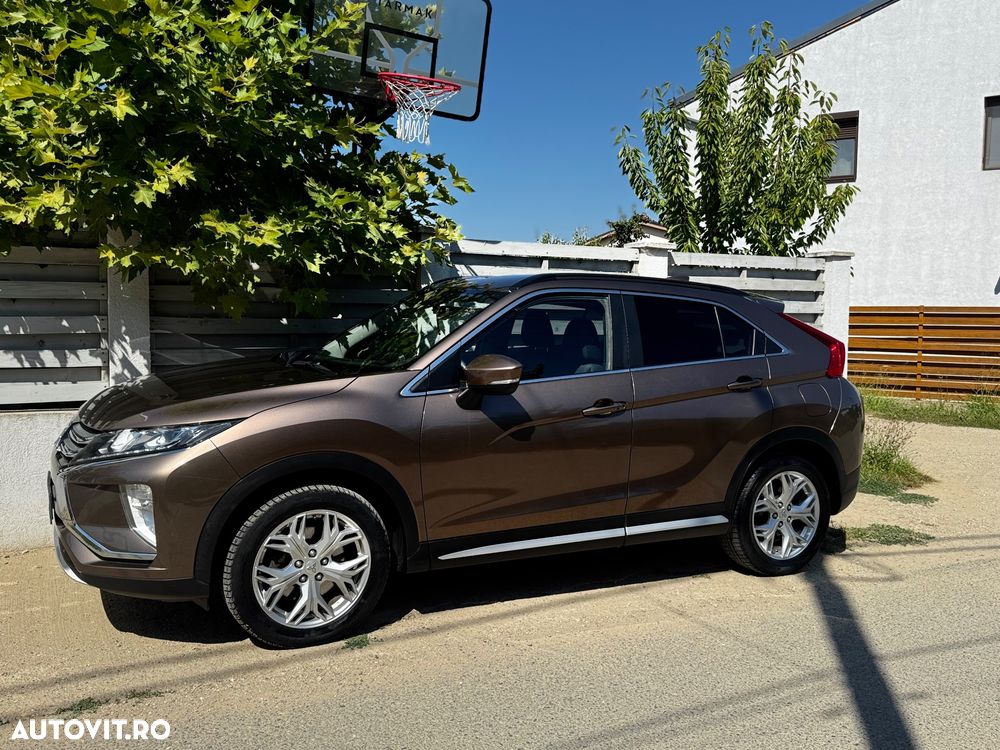 Mitsubishi Eclipse-Cross 1.5-litre 16-valve DOHC MIVEC 4X4 Invite+ Aut. - 2