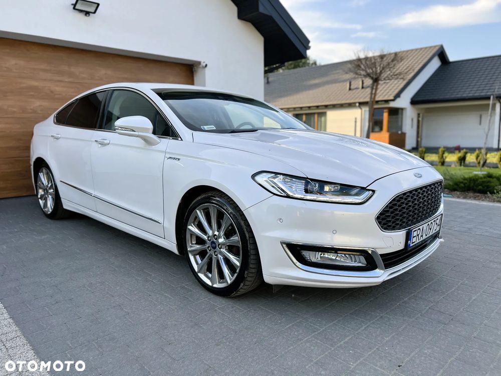 Ford Mondeo - 1