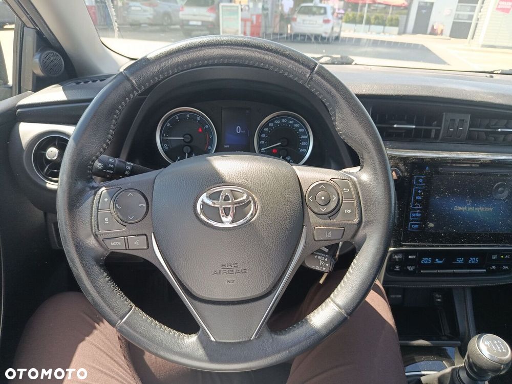 Toyota Corolla - 17