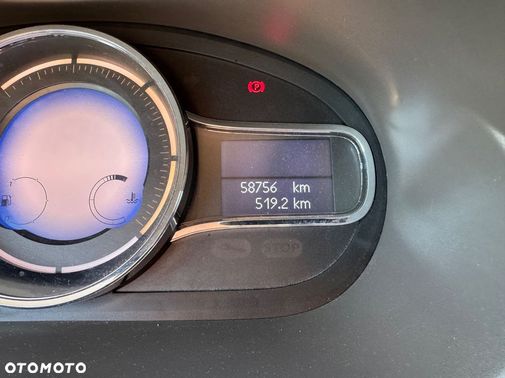 Renault Fluence 1.6 16V Life - 12