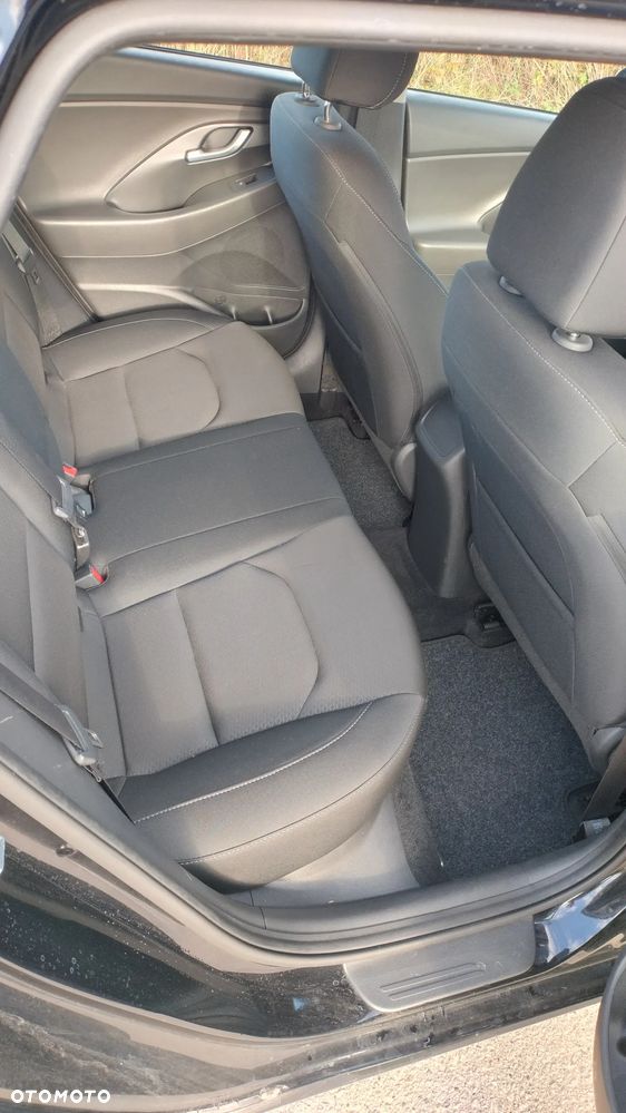 Hyundai i30 1.6 CRDi Classic + DCT - 37