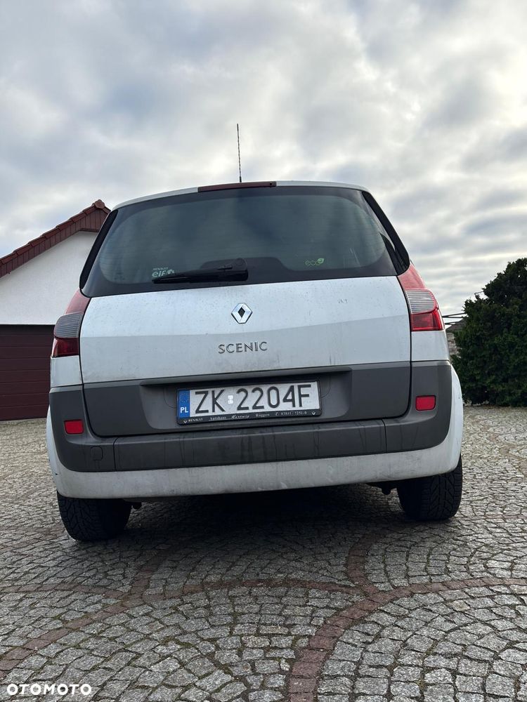 Renault Scenic 1.5 dCi FAP Avantage - 8