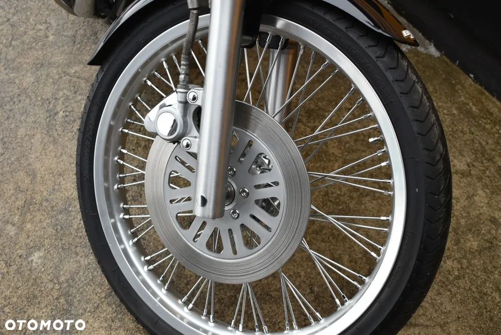 Suzuki Intruder - 29