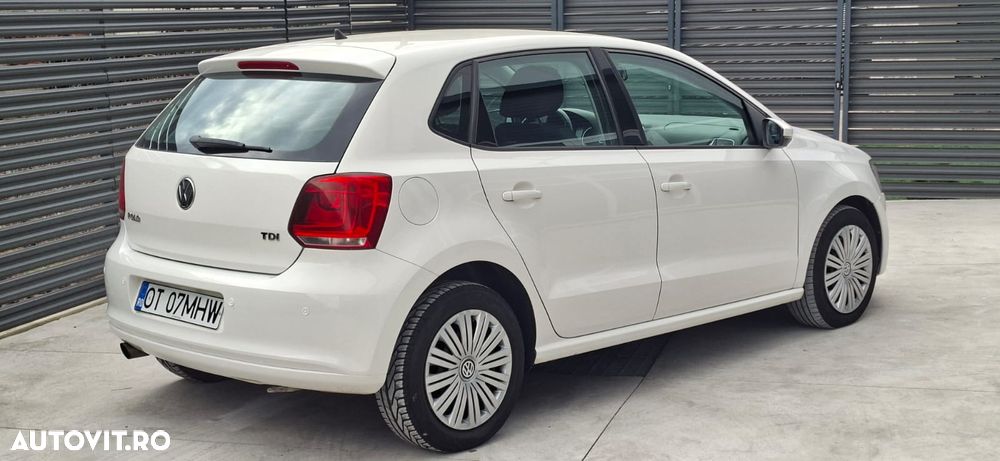Volkswagen Polo - 4