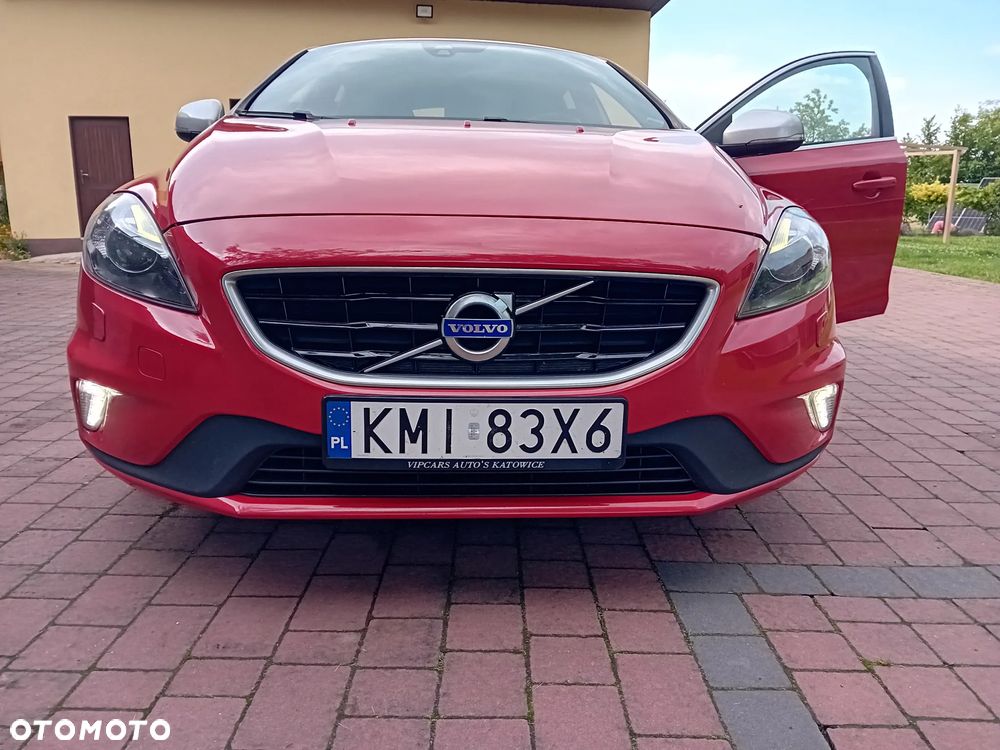 Volvo V40 D2 Drive-E R-Design Momentum - 16