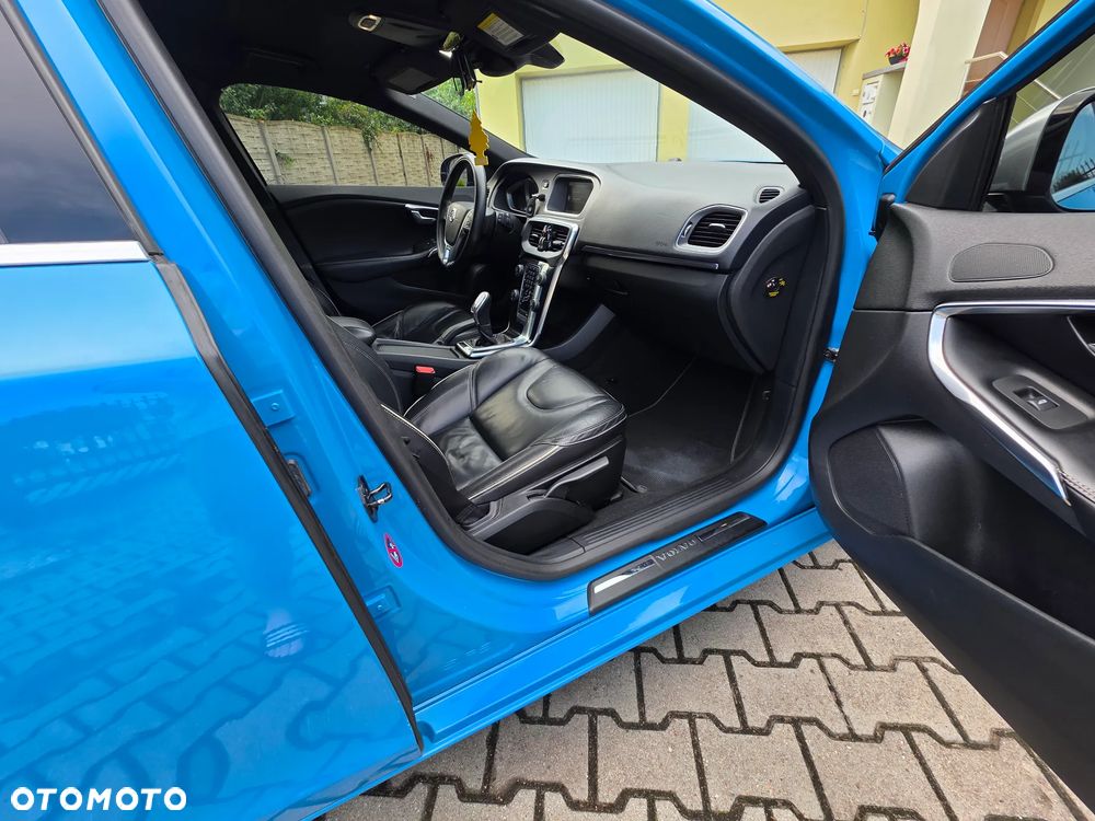 Volvo V40 2013 photo 5