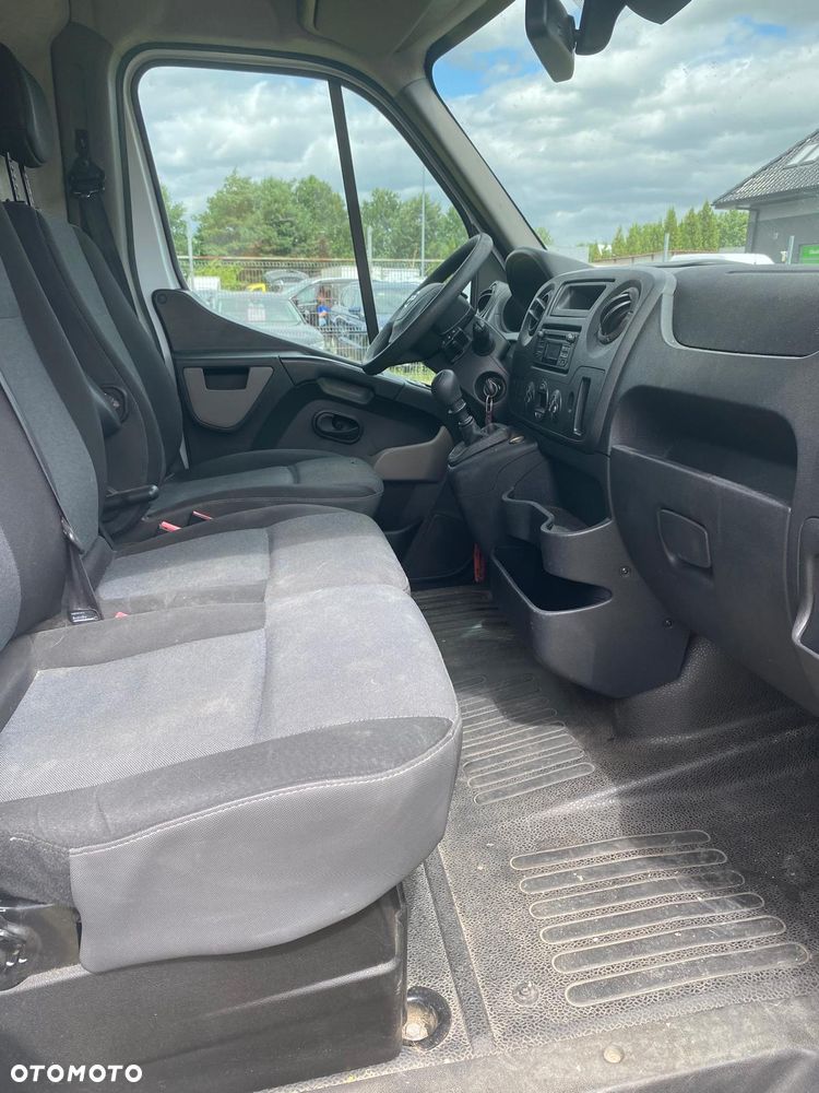 Nissan NV400 - 10