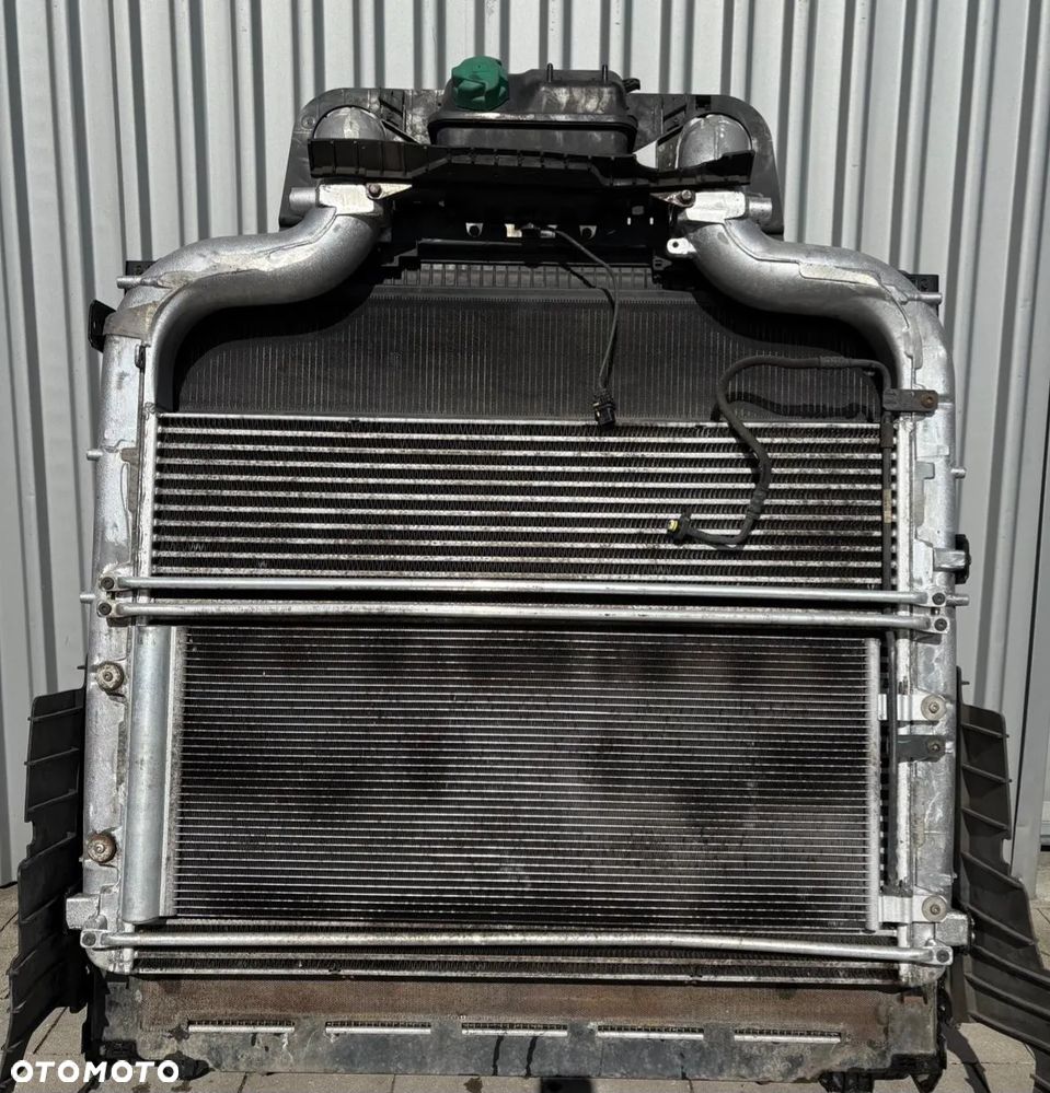 DAF XF EURO 6 LIFT CHŁODNICA WODY INTERCOOLER KOMPLET - 2