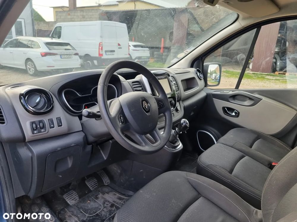 Renault Trafic - 13