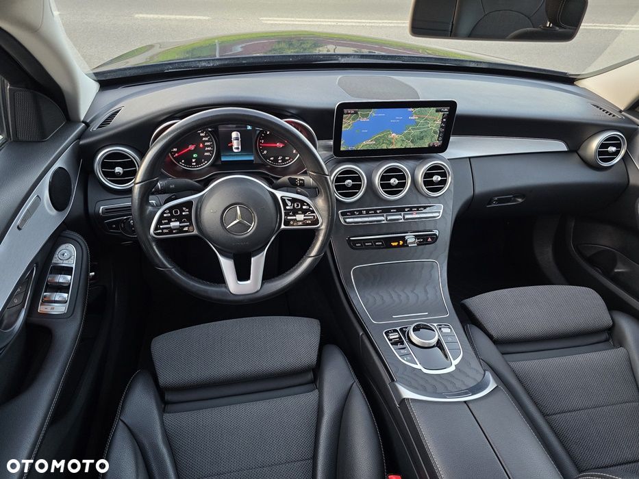Mercedes-Benz Klasa C 220 d 9G-TRONIC - 8