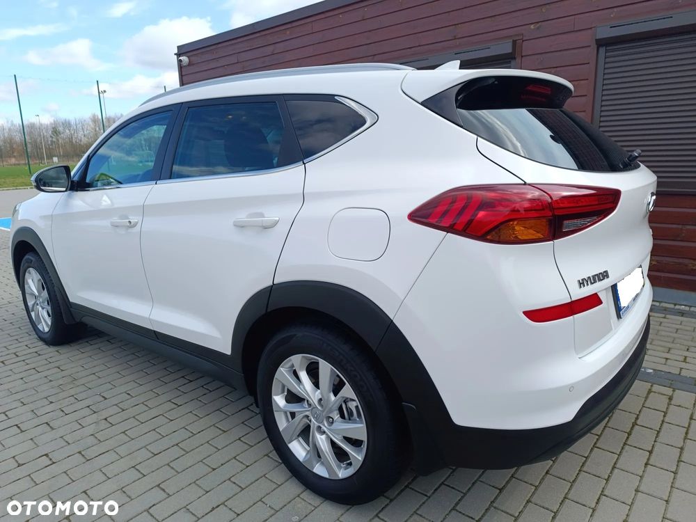 Hyundai Tucson 1.6 GDI BlueDrive Style 2WD - 24