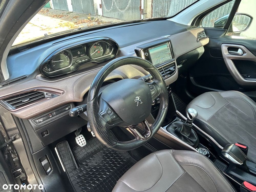 Peugeot 2008 1.6 e-HDi Allure S&S - 10