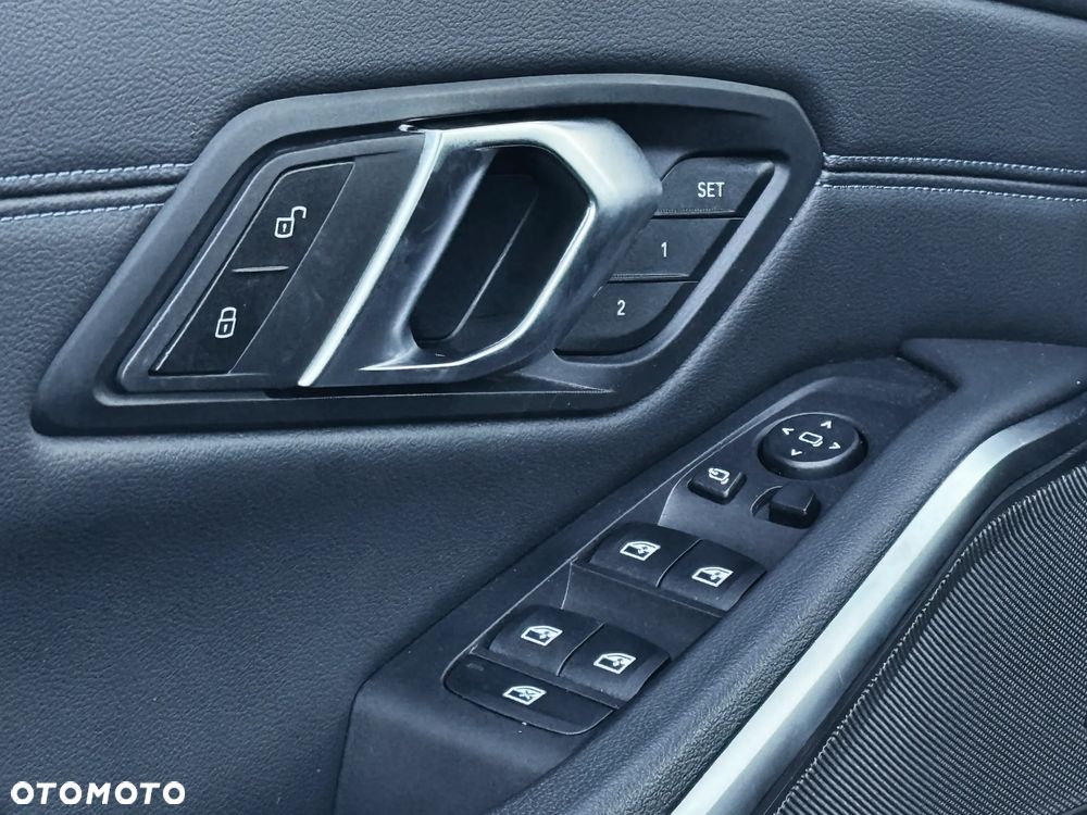 BMW Seria 3 320d xDrive M Sport Sport - 25