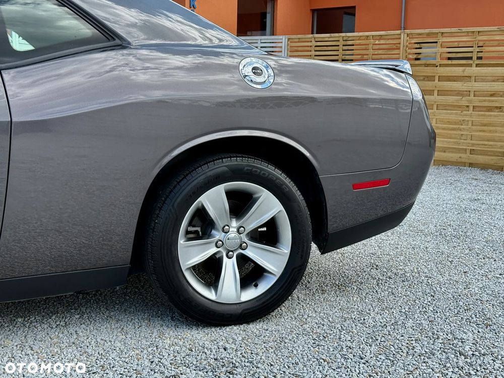 Dodge Challenger 3.6 SXT - 26