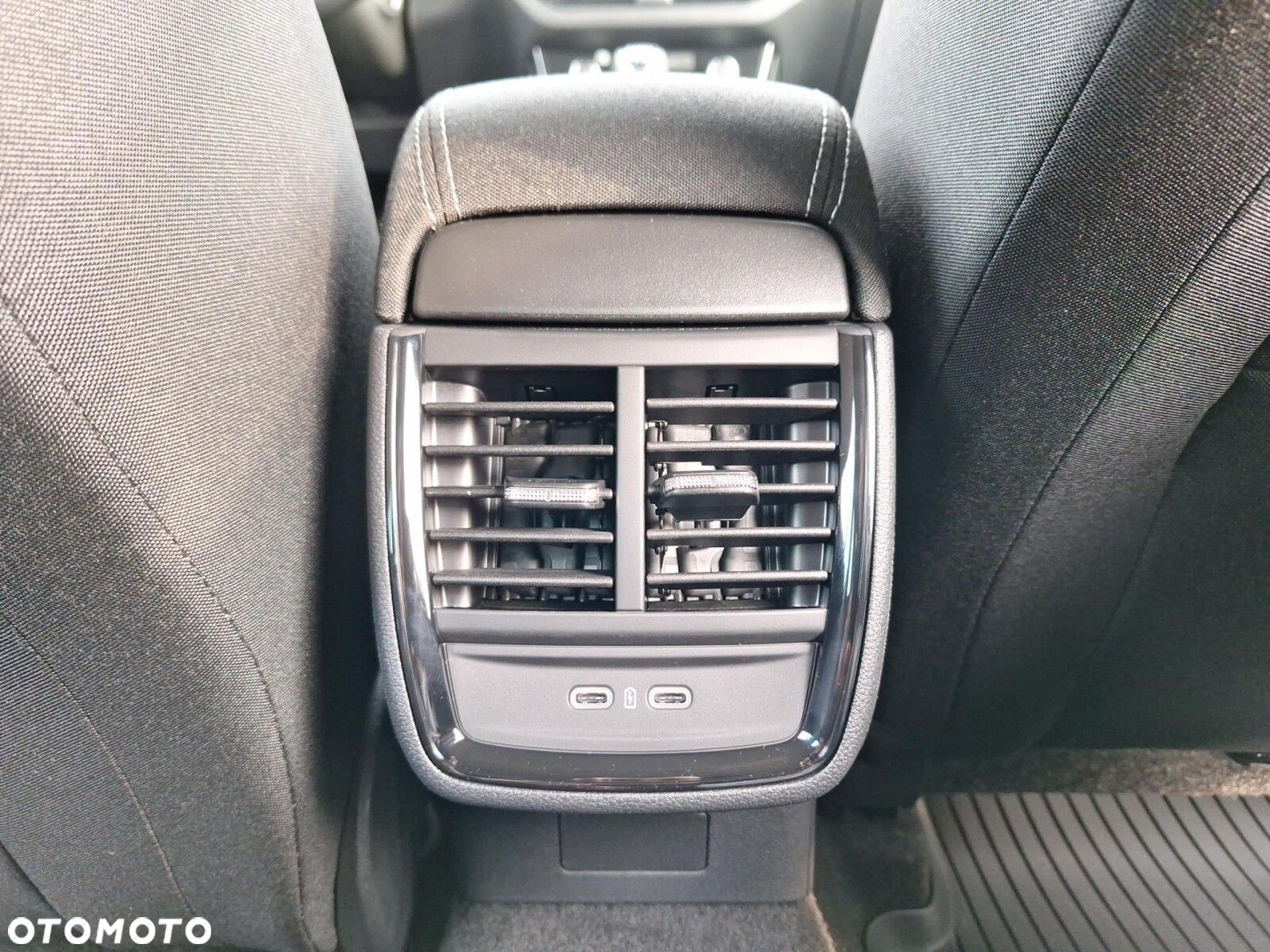 Skoda Scala 1.0 TSI Selection - 33