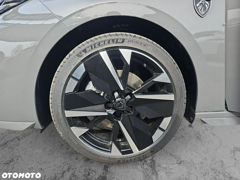 Peugeot 308 1.2 mHEV GT Exclusive S&S e-DCS6 - 7