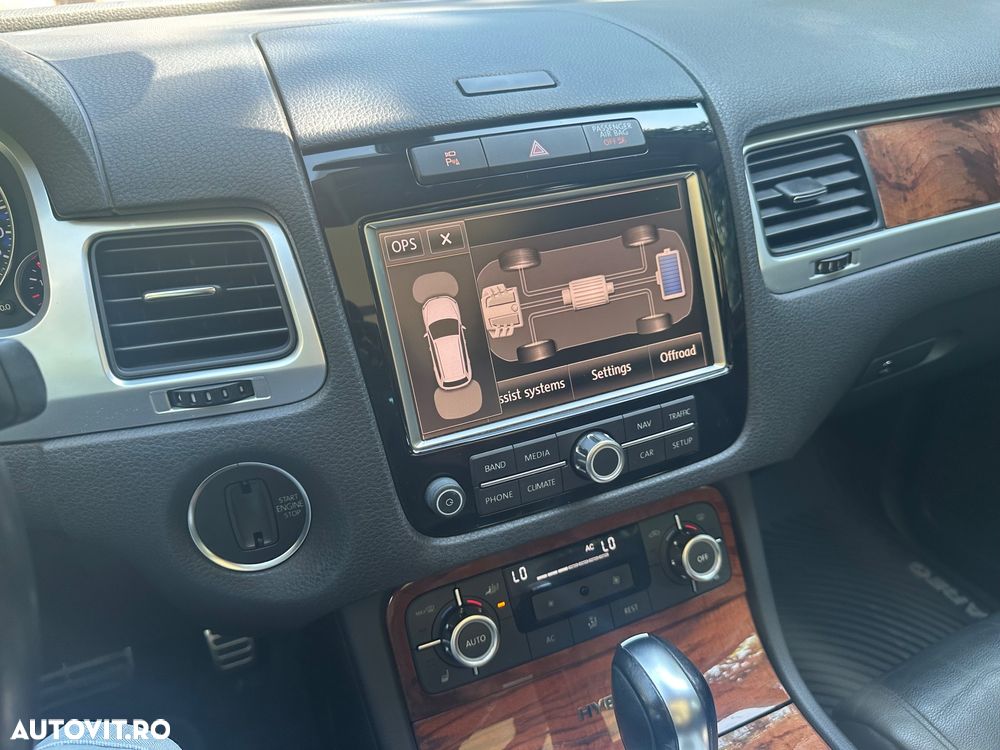 Volkswagen Touareg 3.0 Automatik - 9