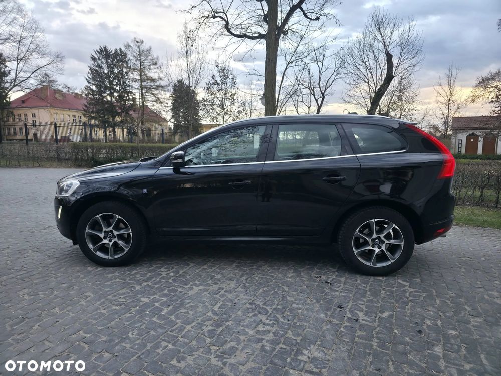 Volvo XC 60 D3 Drive-E Ocean Race - 4