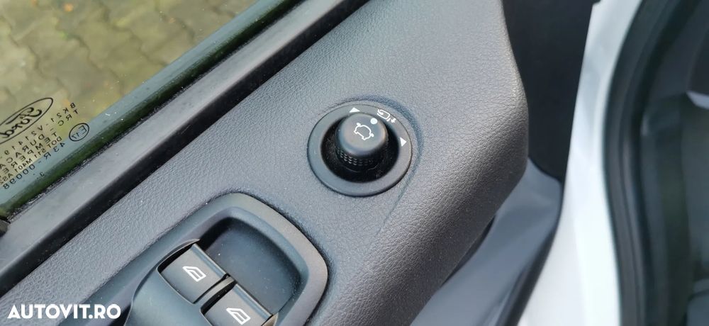 Ford Transit Custom 330 L2H2 VA Trend - 23