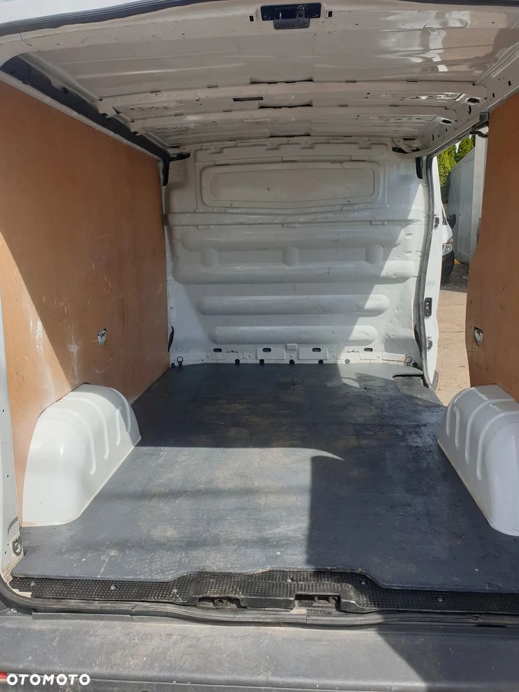 Renault trafic - 12