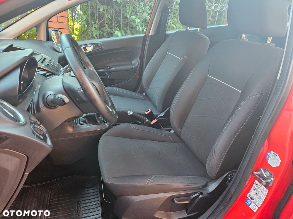 Ford Fiesta - 10