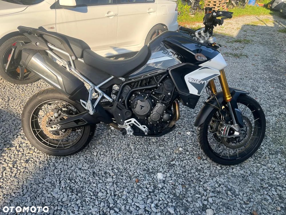 Triumph Tiger - 1