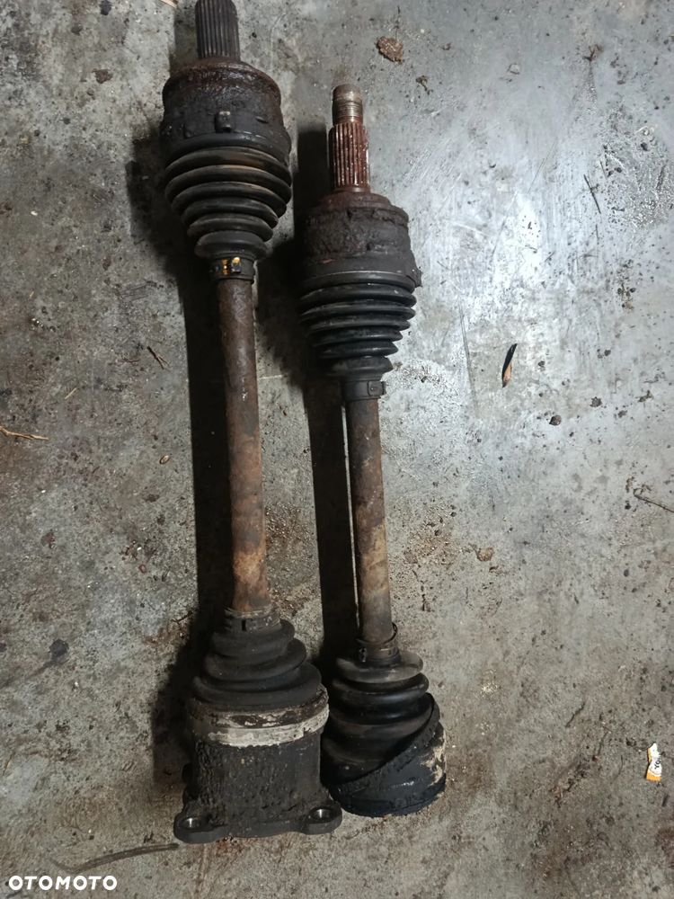 Półosie półoś przód prawa lewa Suzuki Grand Vitara 2 1.6