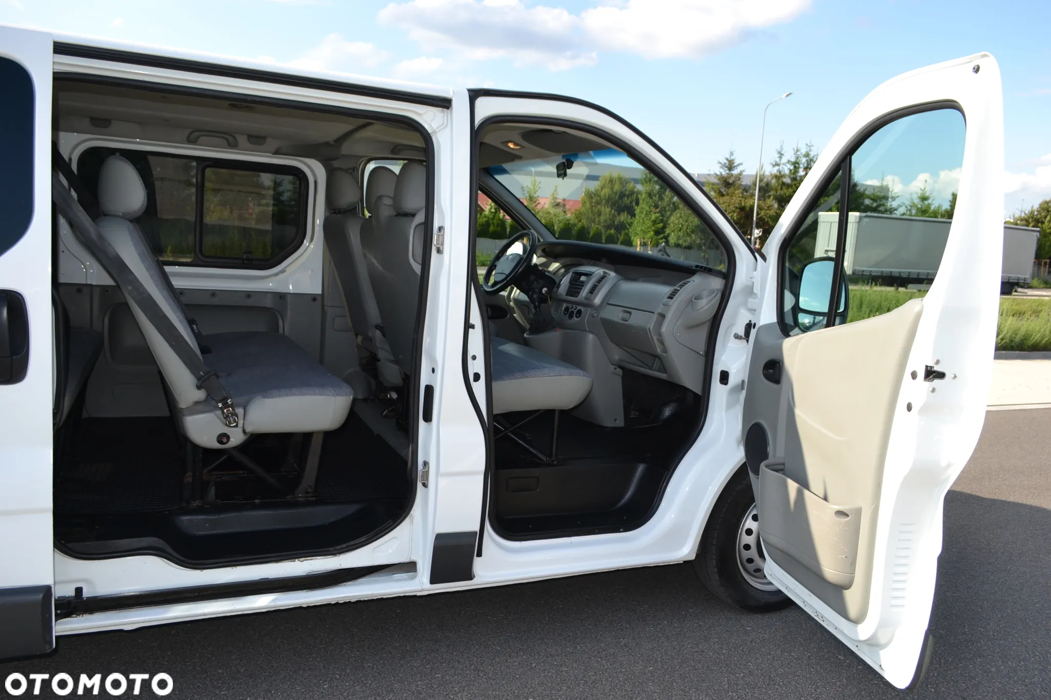 Renault Trafic L2H1 Pack Clim - 25